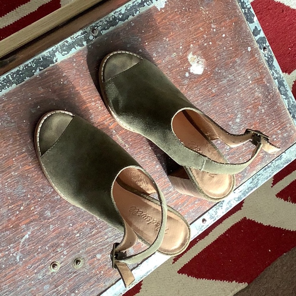 Madewell olive suede sandals